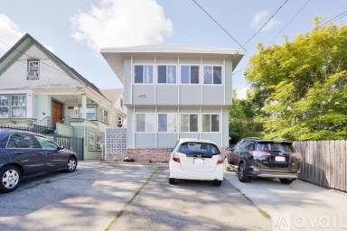 Main picture of 2535 E 29th St