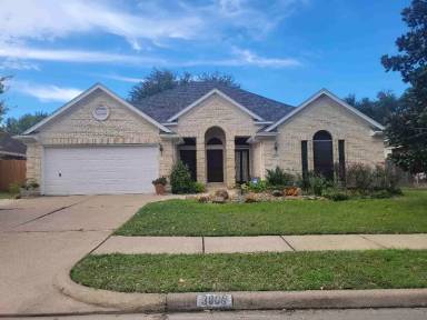 Main picture of 3806 Lake View Dr