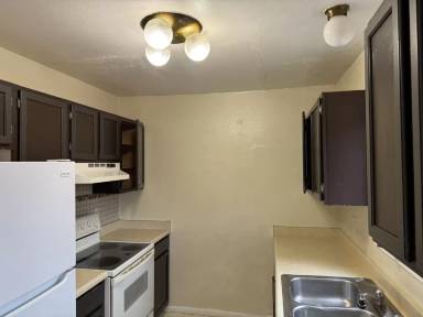 Main picture of 2401 E 66th Ave