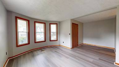 Main picture of 3518 W 54th St