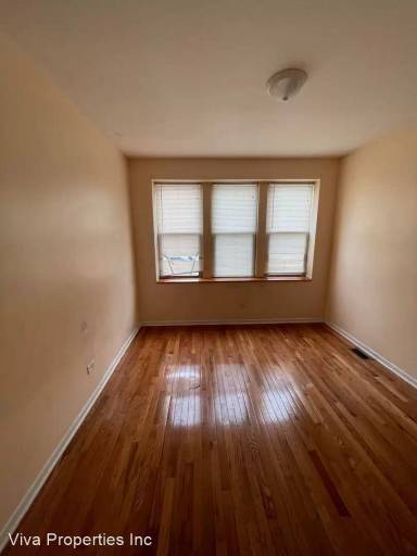 Main picture of 1400 N Avers Ave