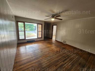 Main picture of 1742 N Pennsylvania Ave