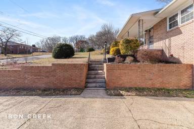 Main picture of 6 Debra Ln