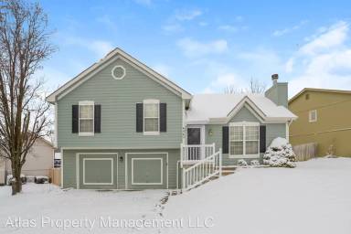 Main picture of 6467 NW Valley Dr