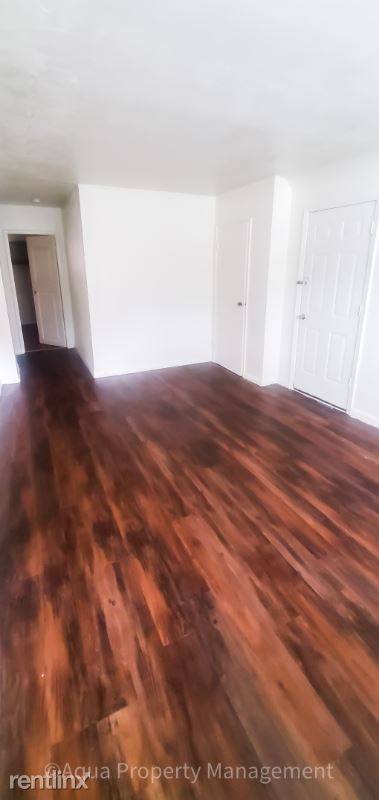 Main picture of 7707 Newbedford Ave