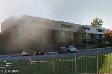 Main picture of 10239 Prince Pl