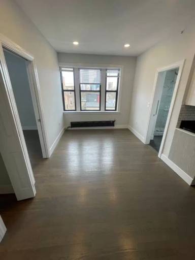 Main picture of 11 Queensberry St