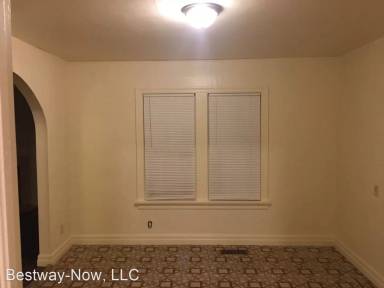 Main picture of 1802 Exchange Ave