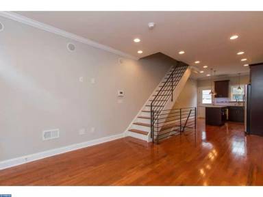 Main picture of 1919 Fernon St