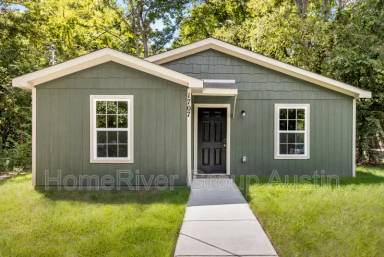 Main picture of 1707 Miles Blvd