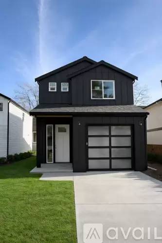 Main picture of 11017 35th Ave NE