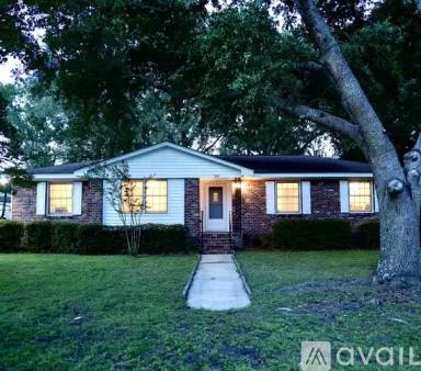 Main picture of 318 Cabell St