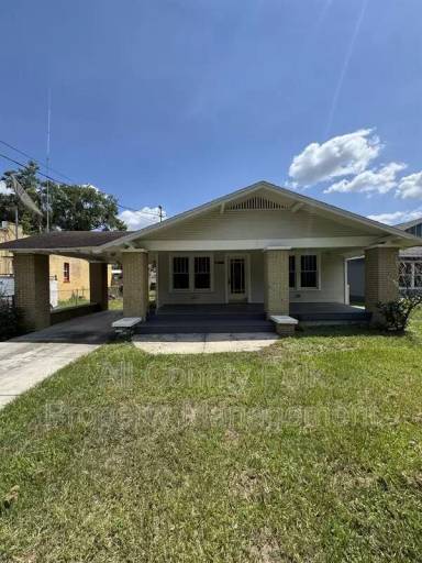 Main picture of 202 W Belmar St