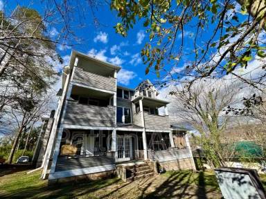 Main picture of 33 Starnes Ave