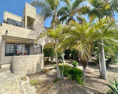 Main picture of 4671 Hamilton St