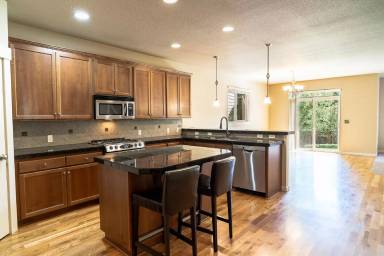 Main picture of 1602 SE 63rd Pl