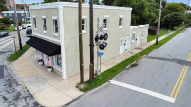 Main picture of 501 Queen St
