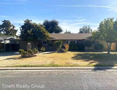 Main picture of 2832 McCombs Dr
