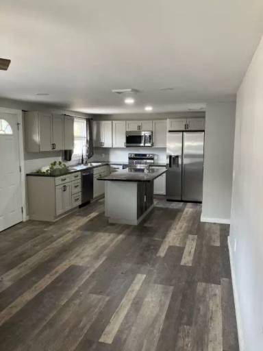 Main picture of 245 Knotty Oak Rd