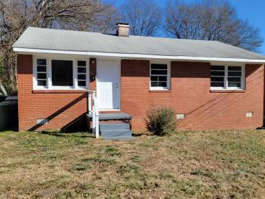 Main picture of 917 McCormick St