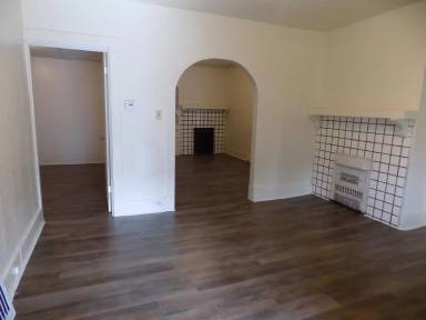 Main picture of 524 Woodward Ave