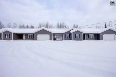 Main picture of 4047 Lakewood Loop