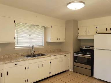 Main picture of 201 Crisman St