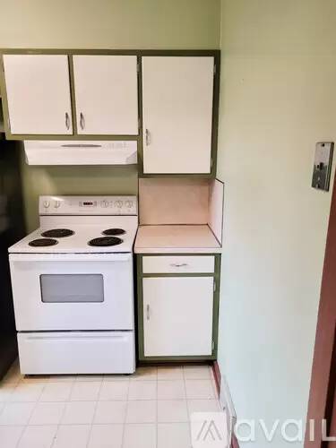 Main picture of 143 E Aaron Dr