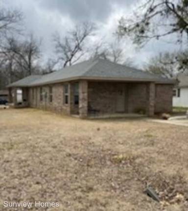 Main picture of 1003 W Texas St