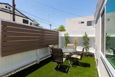 Main picture of 3978 Lamont St