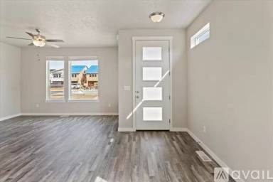 Main picture of 409 N Traquair Ln