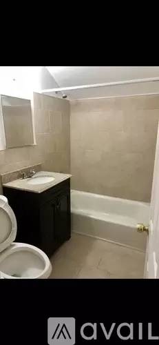 Main picture of 25 MacArthur Ave