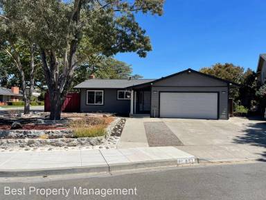 Main picture of 851 Leland Ct