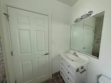 Main picture of 301 Goshen St