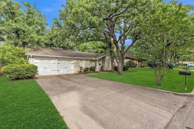 Main picture of 2908 Nancy Cir