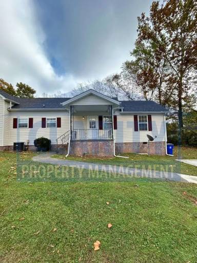 Main picture of 1490 Jordan Ave NW