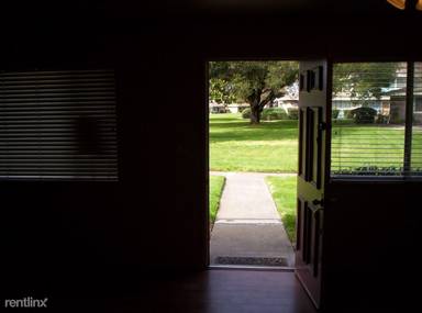 Main picture of 2502 Plata Ct