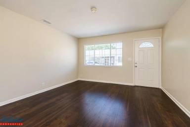 Main picture of 4466 Colombo Dr