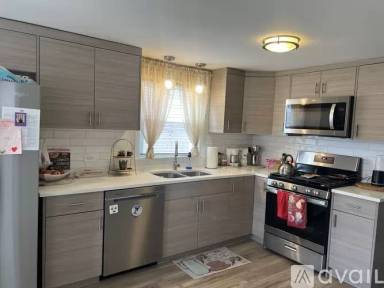 Main picture of 2539 N 75th Ct