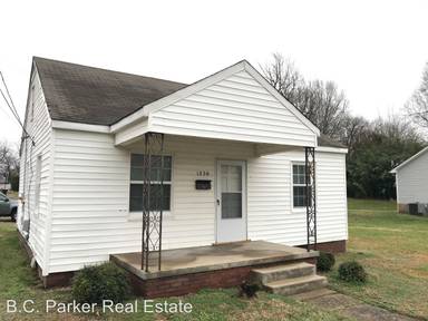 Main picture of 1320 Whitsett St