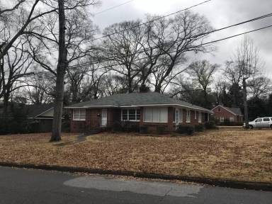 Main picture of 1810 Saint Elmo Dr