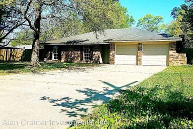 Main picture of 2845 Marion St