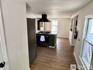Main picture of 7 Shady Ln