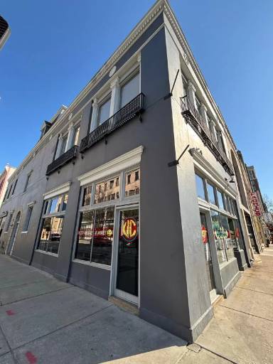 Main picture of 300 E Grace St Apartments