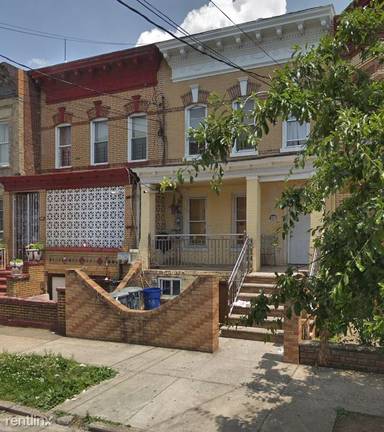 Main picture of 664 Sheffield Ave