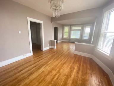 Main picture of 208 Piedmont Ave