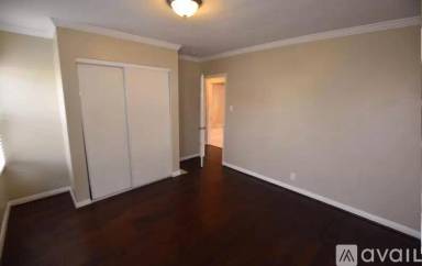 Main picture of 3003 Hillcrest Dr