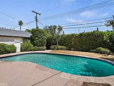 Main picture of 11618 Paso Robles Ave