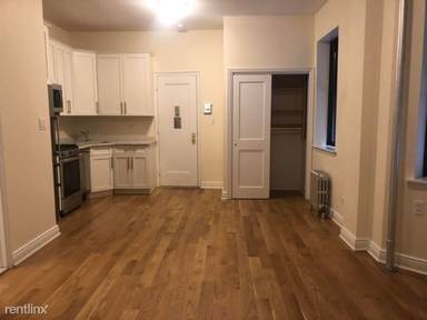 Main picture of 212 Grand St