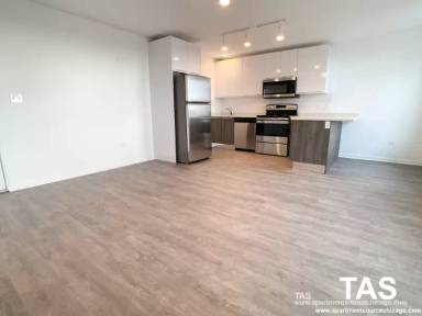 Main picture of 940 Winona